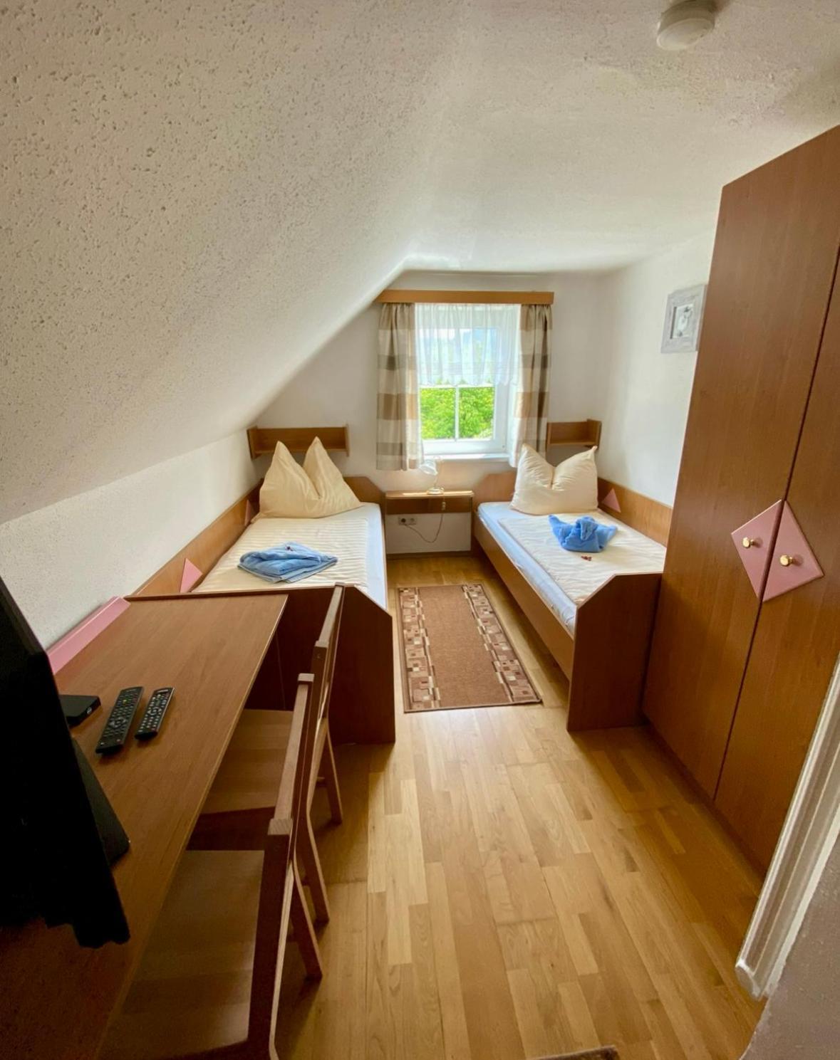 Gasthof Widenschek Thalheim Bagian luar foto